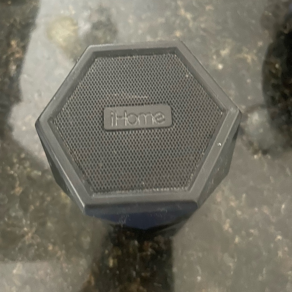 iHome Hexagonal Bluetooth Speaker